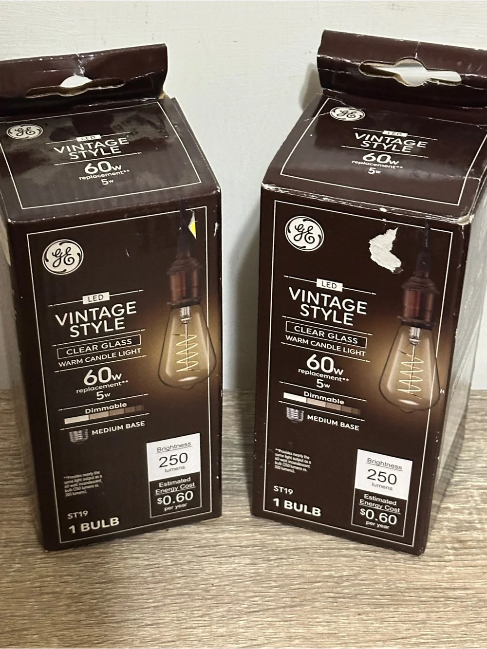 (2)Pack GE Vintage Style 60Watt ST19 LED Light Bulb Clear Glass Warm Candle 6w